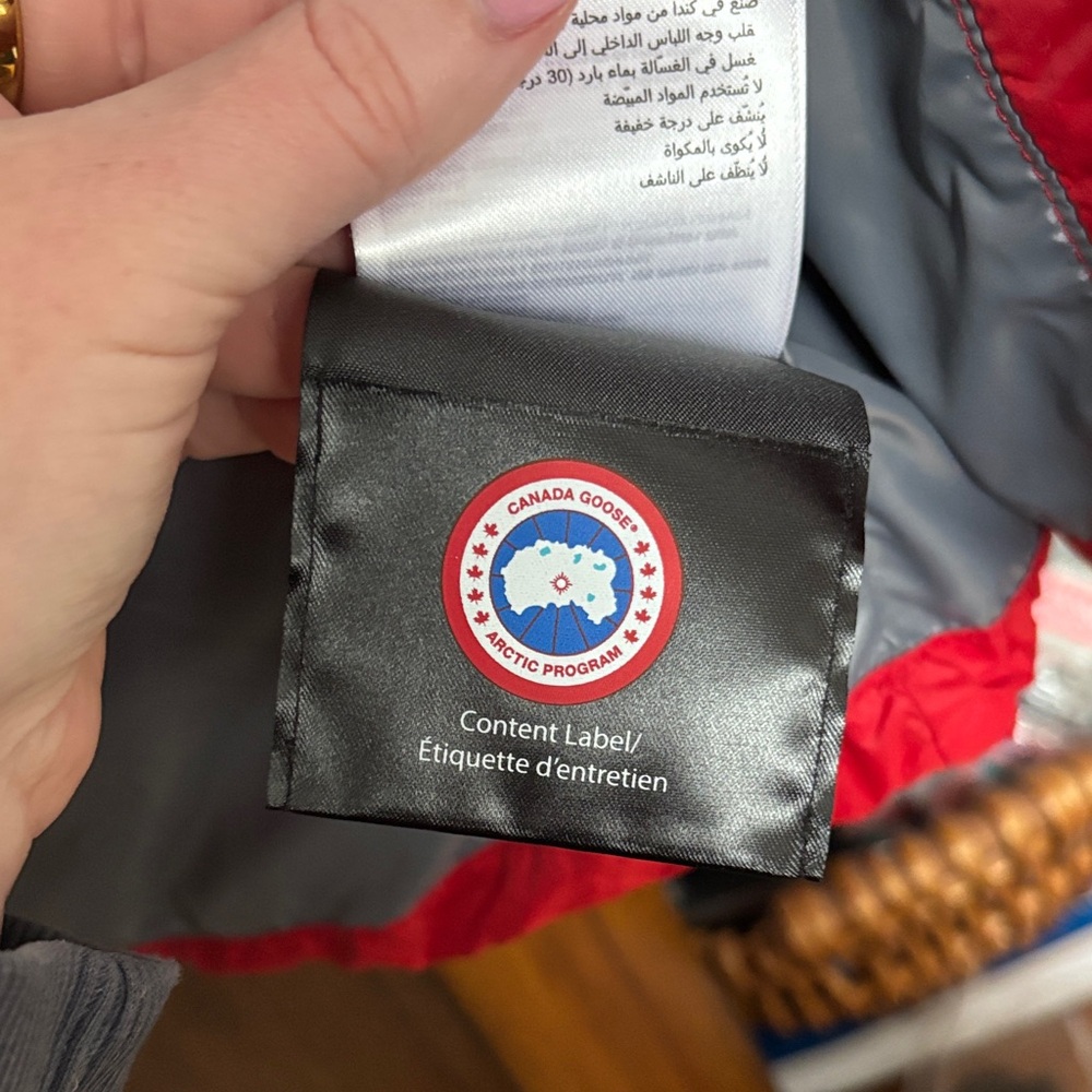 Canada Goose Scarlet Puffer Jacket - Picture 7 of 10